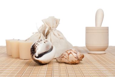 穴位按摩可以起到巧治便秘的作用